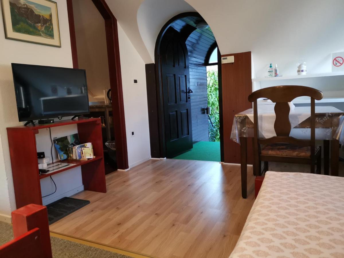 Apartmaji Mak Jesenice Ngoại thất bức ảnh
