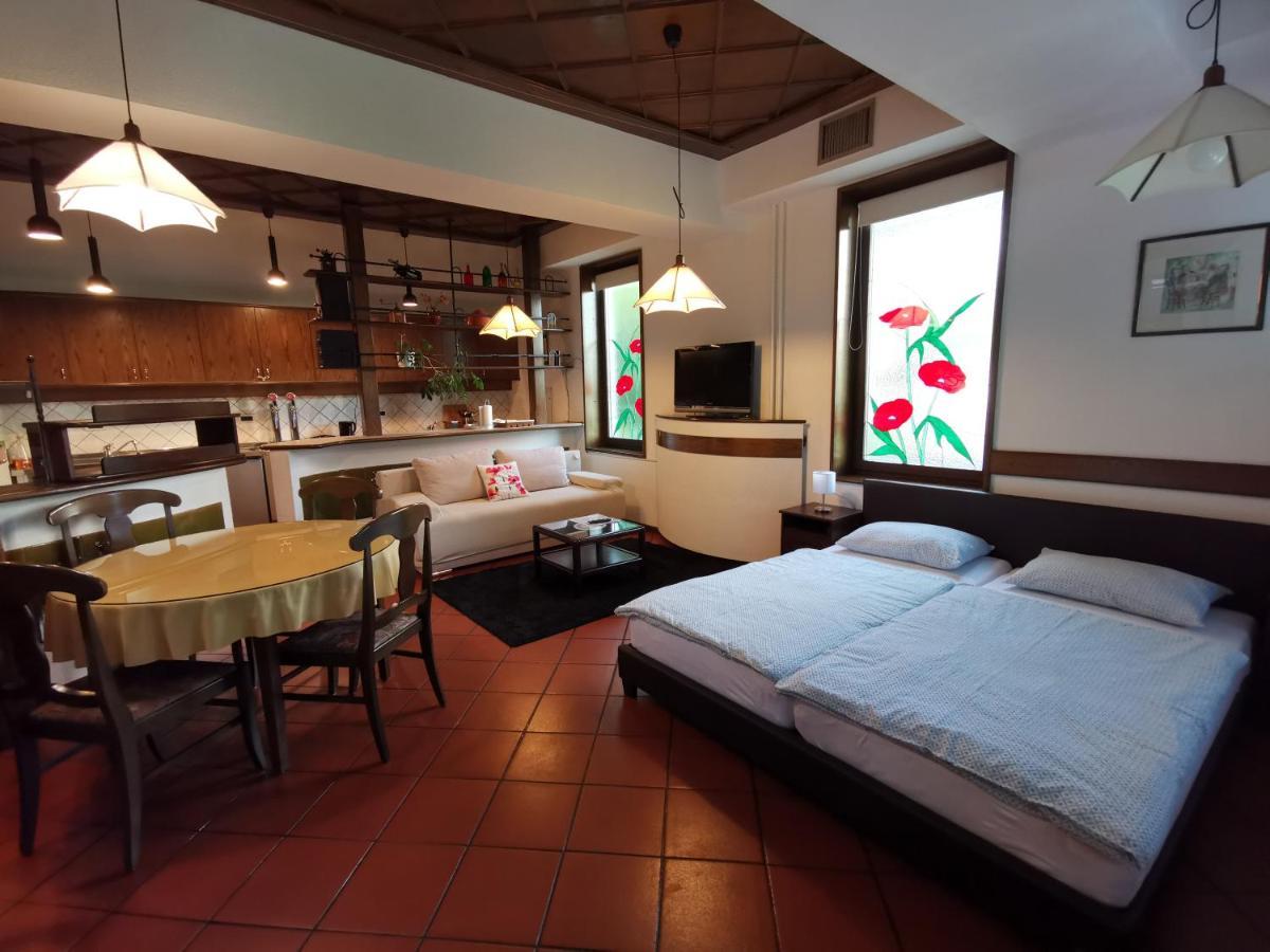 Apartmaji Mak Jesenice Ngoại thất bức ảnh
