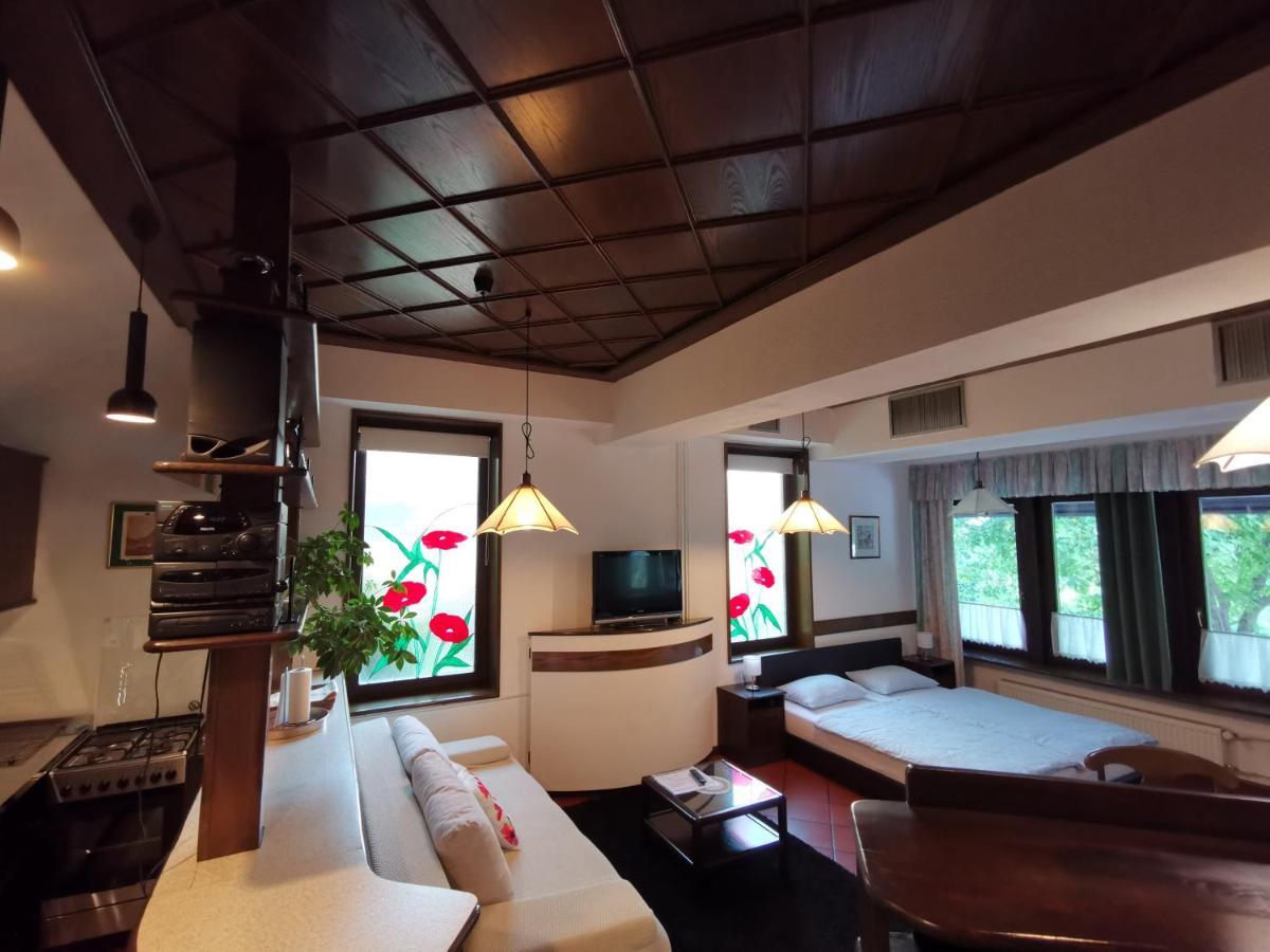 Apartmaji Mak Jesenice Ngoại thất bức ảnh