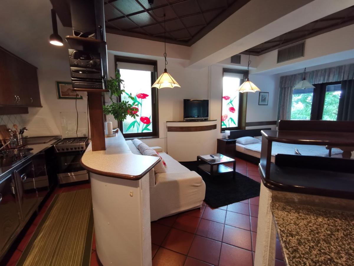 Apartmaji Mak Jesenice Ngoại thất bức ảnh