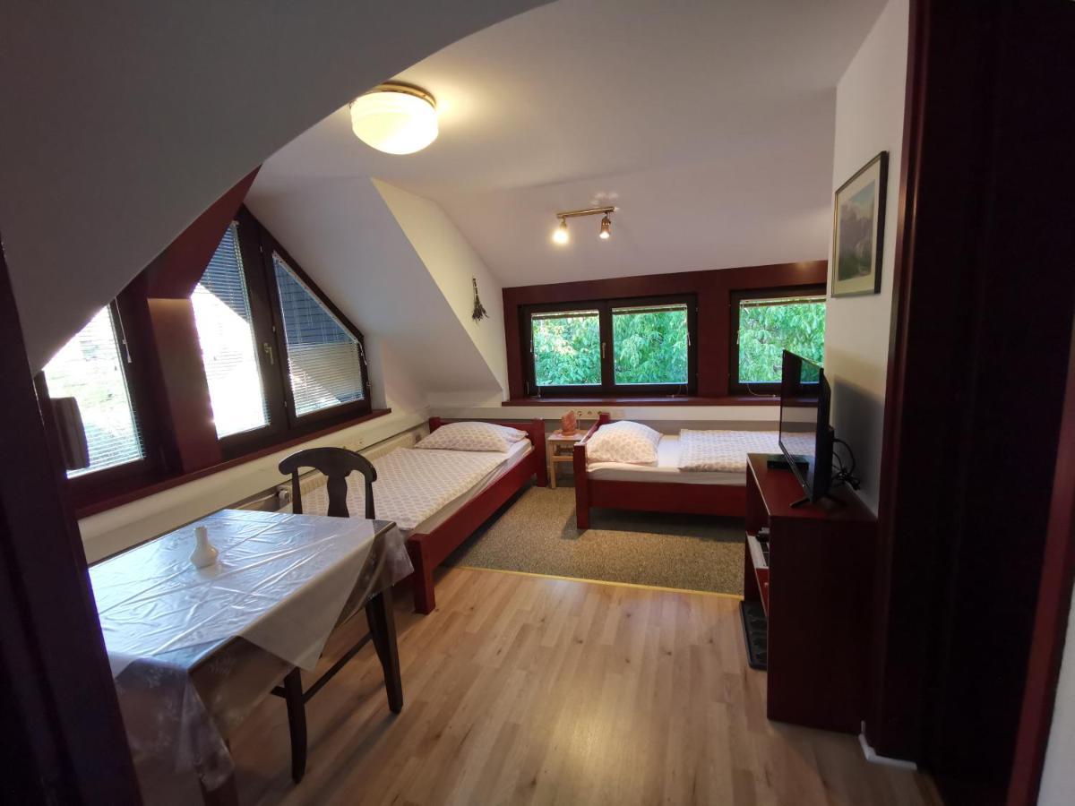 Apartmaji Mak Jesenice Ngoại thất bức ảnh
